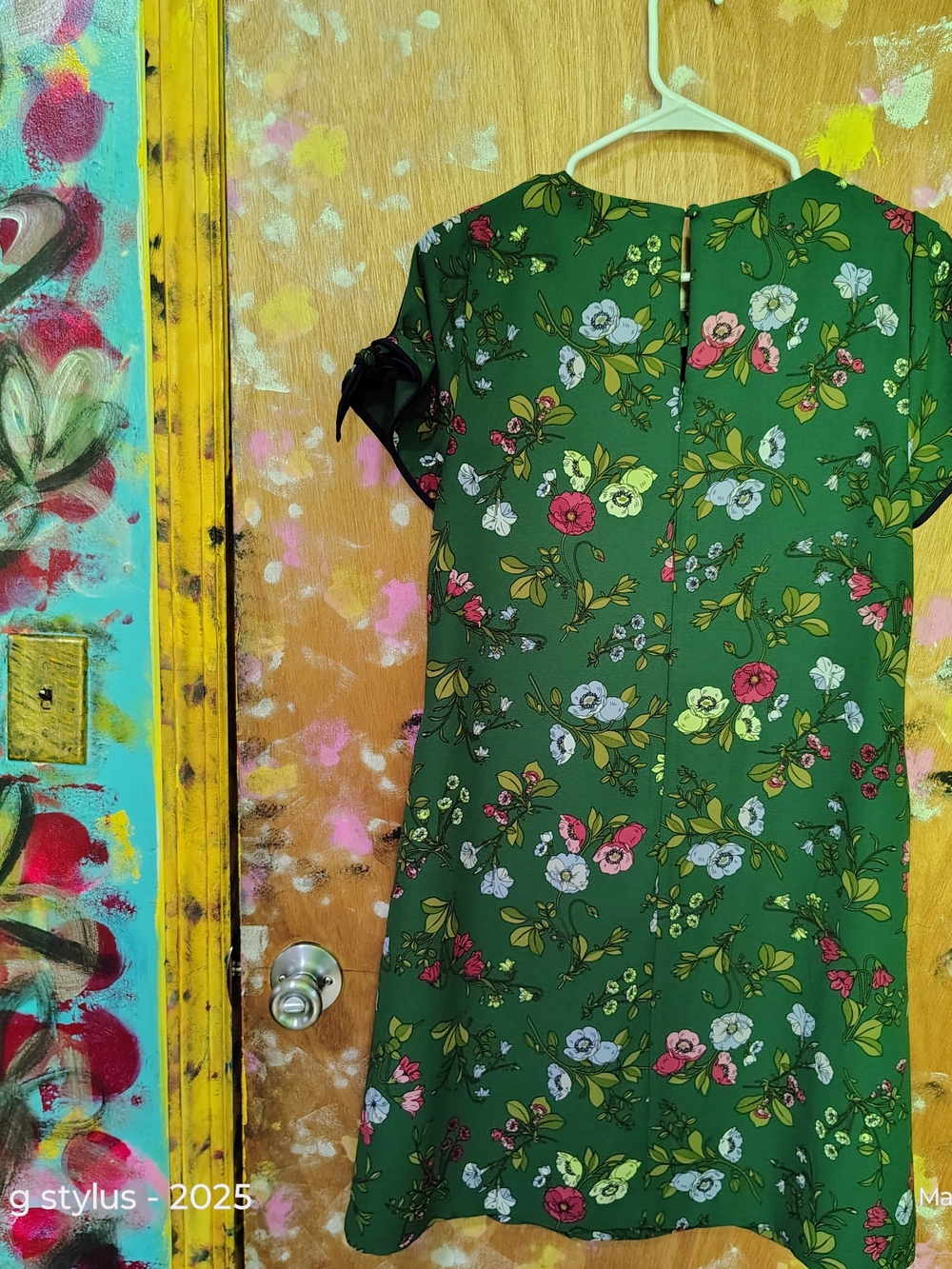 😎🔥 ANN TAYLOR- Green Floral Print Dress,Size 6 - Picture 2 of 7